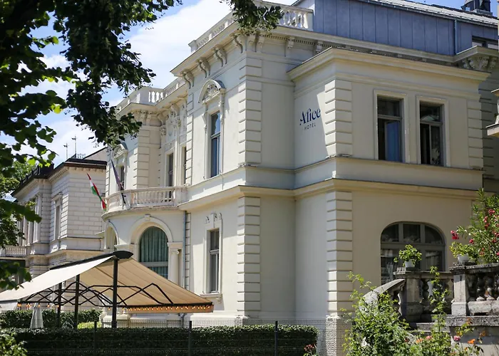 Alice Hotel